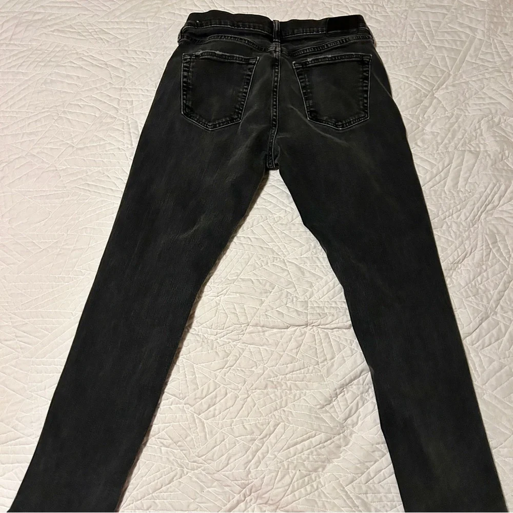 Abercrombie & Fitch Men's Black Distressed Athletic Slim Jeans - Picture 4 of 4